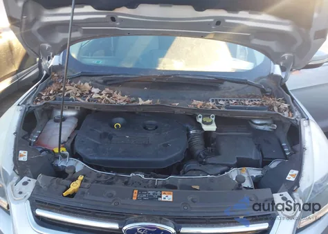 2014 Ford Escape Titanium z USA, uszkodzony, nr VIN 1FMCU9J9XEUC10703